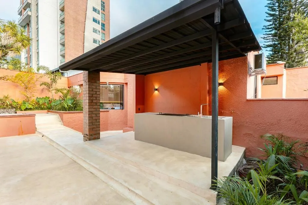 Casa Penta Top Notch Villa contacts